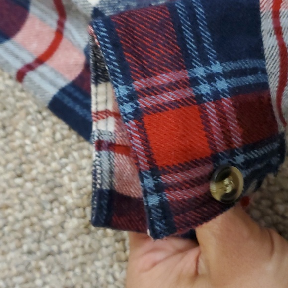 Amnesia Mens Button up Flannel Long Sleeve Size Small - Picture 7 of 10